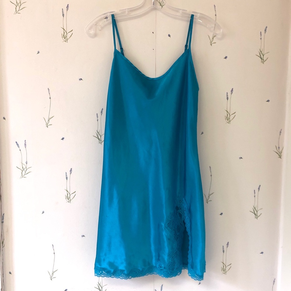 La Senza vibrant blue chemise, lace trim with lacy side split, size M